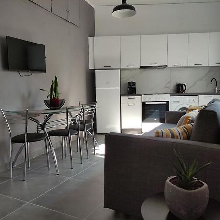 Karavela Street Apartment Preveza Bagian luar foto