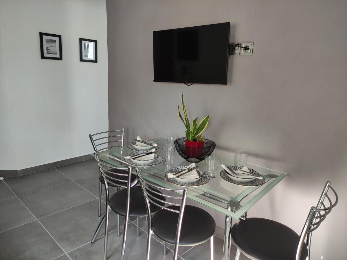 Karavela Street Apartment Preveza Bagian luar foto