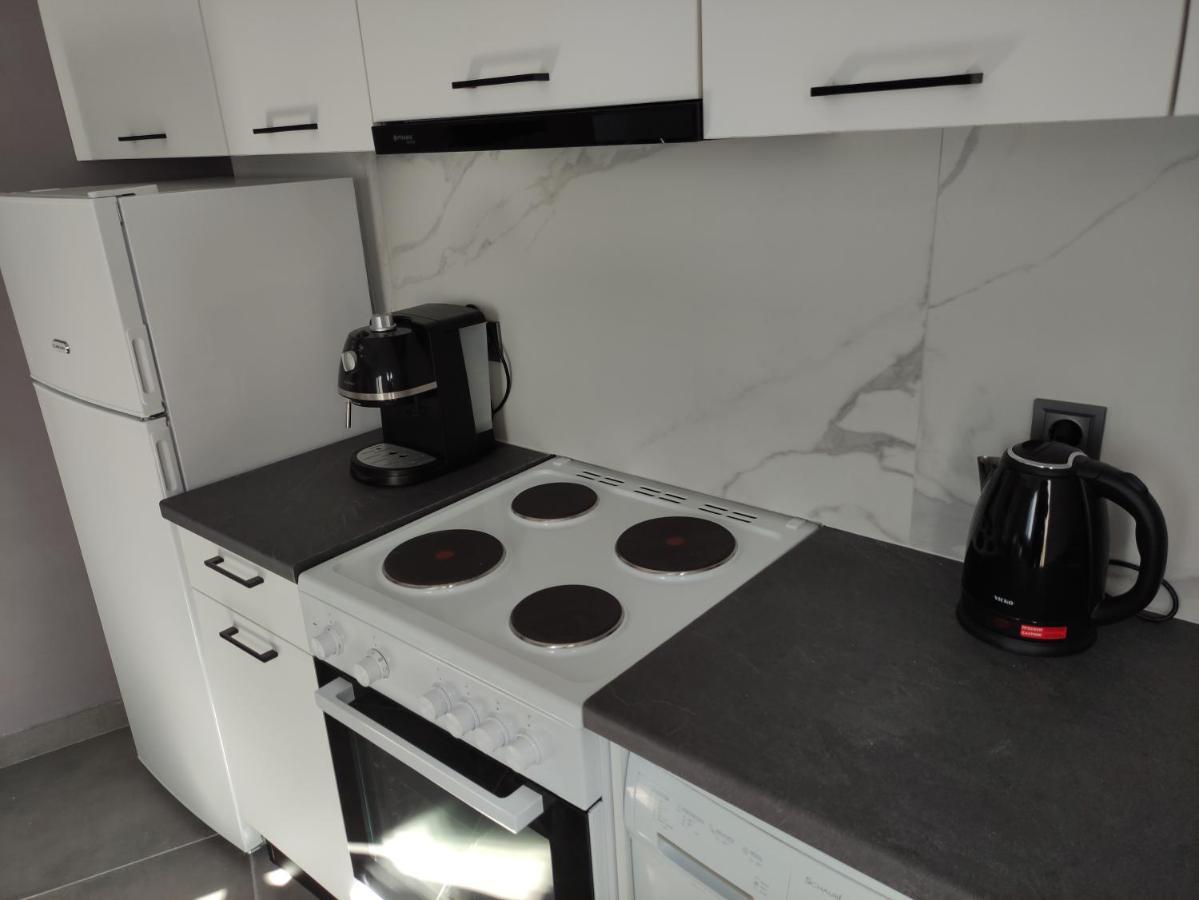 Karavela Street Apartment Preveza Bagian luar foto